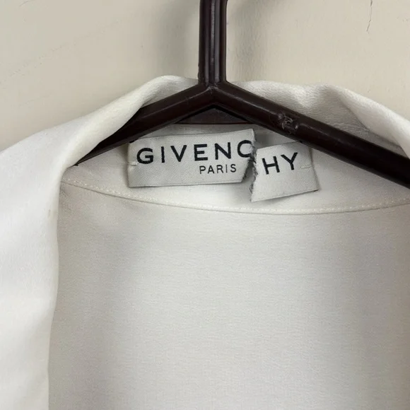 GIVENCHY white silk logo scarf collared sleeveless blouse fr 42 /USA 10 - Picture 9 of 16